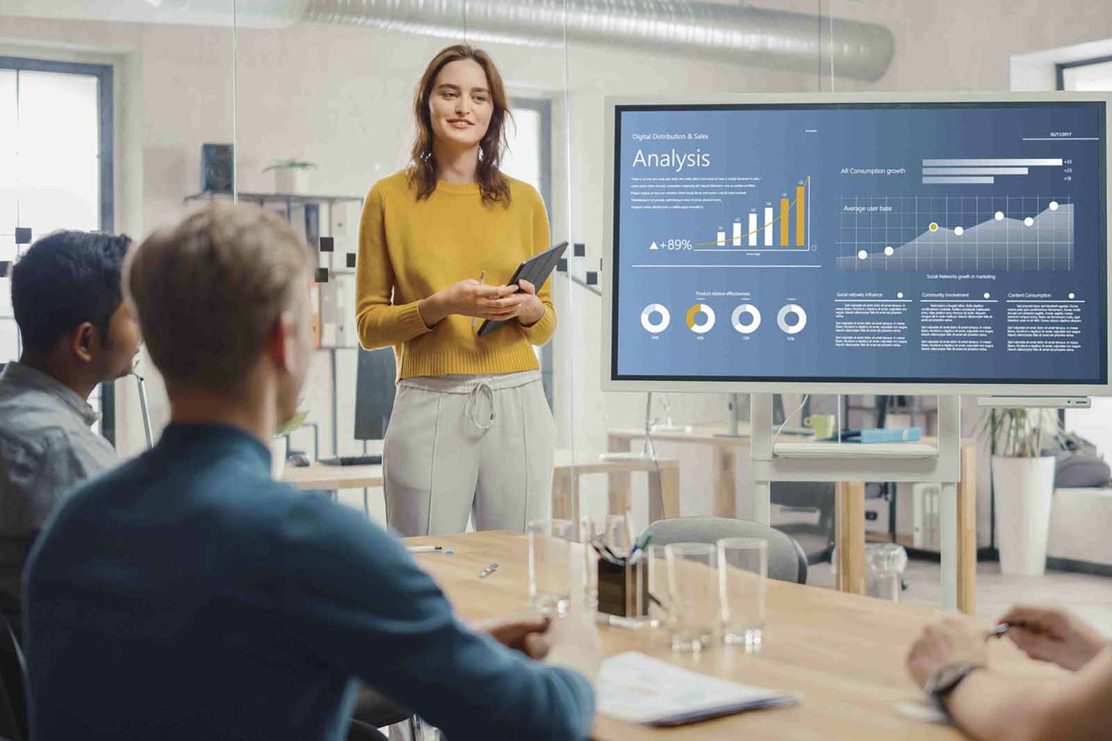 seguro lineas financieras empresas Hernández Martínez en Navalcarnero